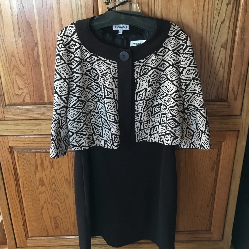 Studio 1 Ladies sheath dress with jacket. size 14